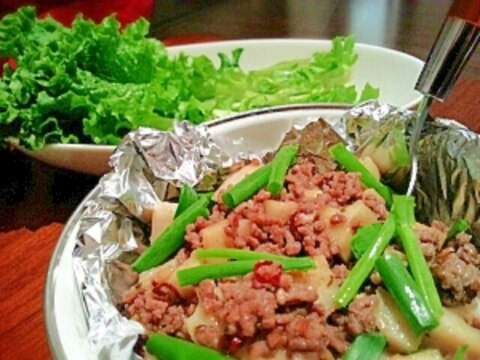 歯ごたえ◎!レンコン入♡アジアンレタス包み